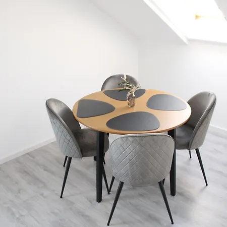 דירה M&j Modernes In Fuer 4 Gaeste