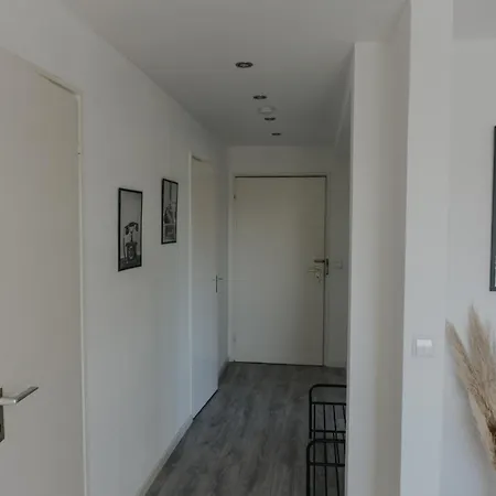 M&j Modernes In Fuer 4 Gaeste شقة نيكارسولم